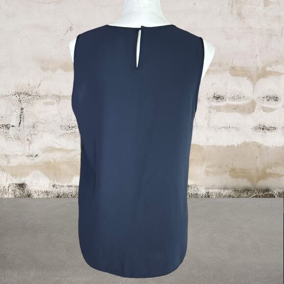 J.Crew Metallic Gold & Blue Sleeveless Blouse with Chevron Print Design-Size 6 - Picture 4 of 6